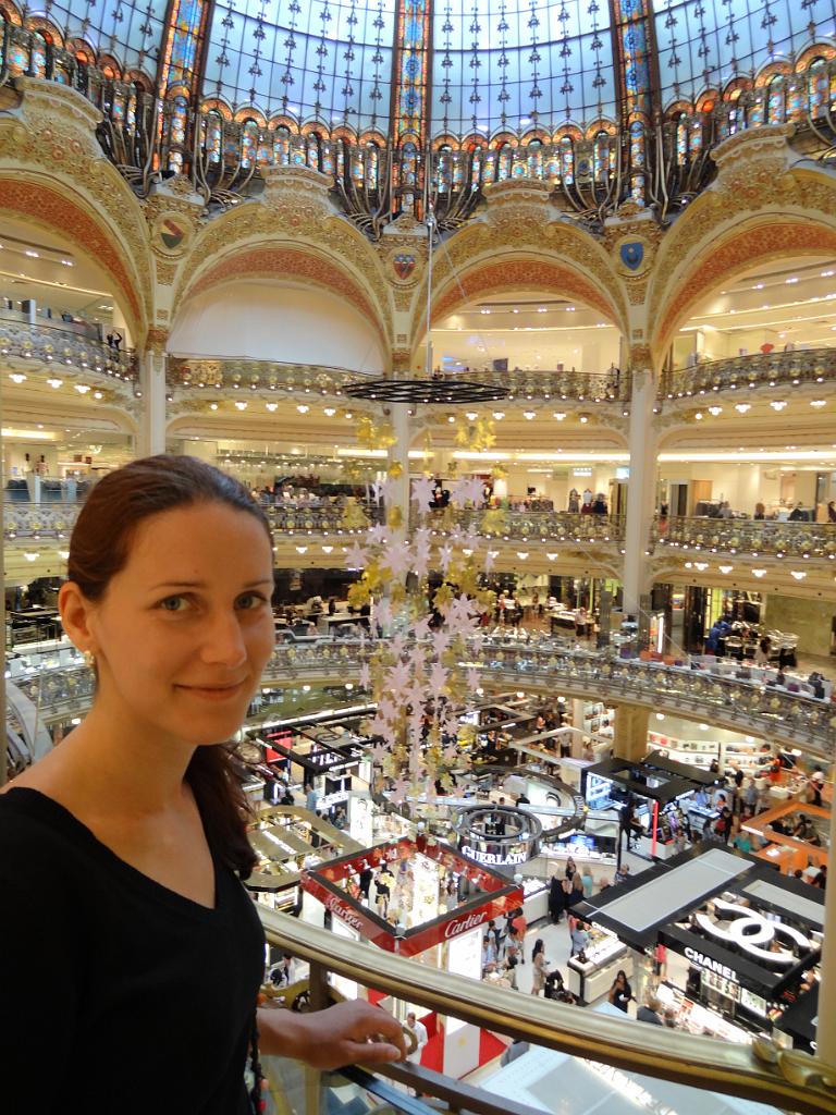2013_08_Paris_9_Galeries_Lafayette (5).JPG